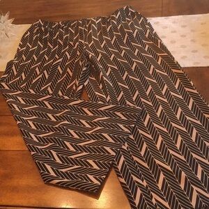 CHICO'S Chevron Black/Tan Wide Leg Crop Pants 1(8)